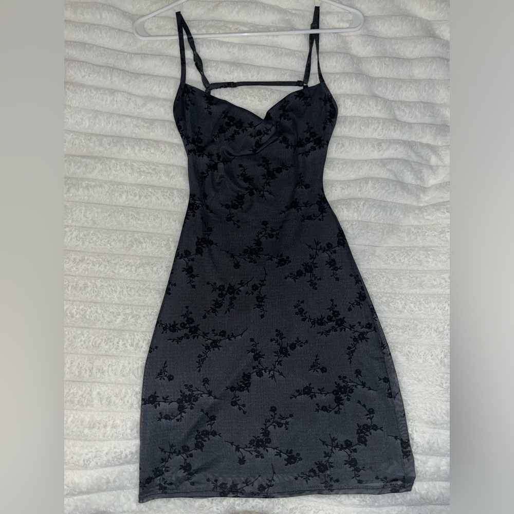 Garage select floral cowl neck dress